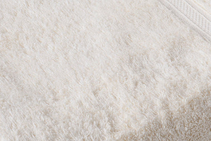 100% Cotton Luxury Combed Towels (Range of Sizes &amp; Colours) 600 GSM - Face Cloth (30x30cm), Cream image