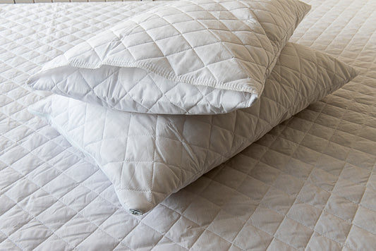 Pair of Hotel Quality Pillowcase Protectors image 0